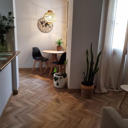 Cozy Apartment In The City Center Гранада Экстерьер фото